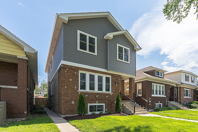 1st image of 4937 W Newport Ave