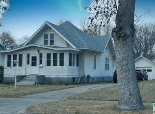 521 Haskell St, Akron, IA 51001