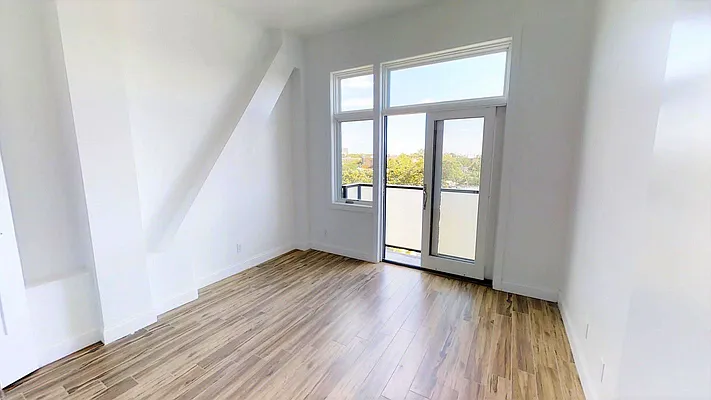 Rented by Marquis Real Estate Services | media 4