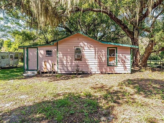 3rd image of 849 Palmetto St