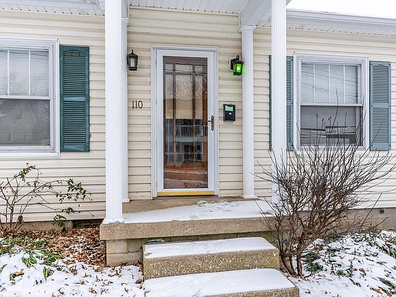 3rd image of 110 Saint Clair St