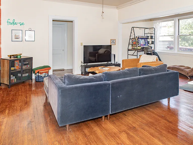 5610 Elmer St — Photo 9
