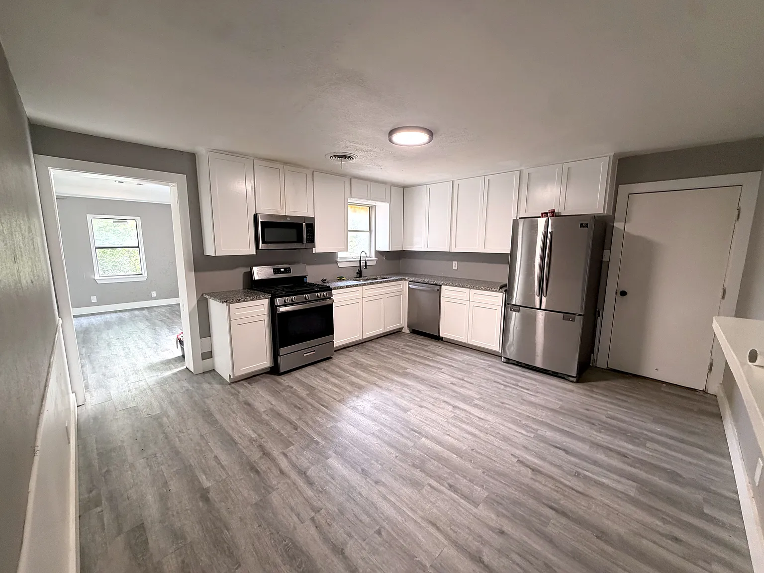 3 bed, 1458 sqft, $1,650 — Photo 3