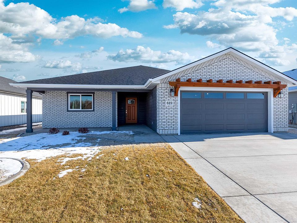 1st image of 619 Cheri Ct