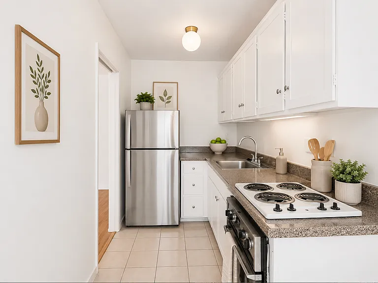 Hollywood Apartments — Photo 41