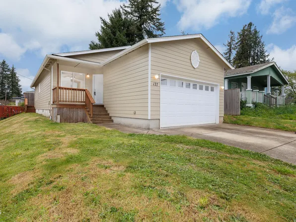 127 SE Elder St, Toledo, OR 97391