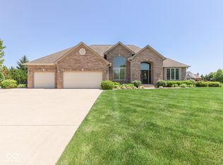 4971 Benthaven Ct, Bargersville, IN 46106
