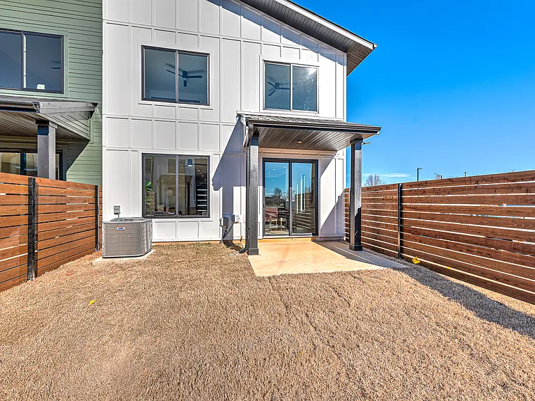 1100 Emilia Ave — Photo 12