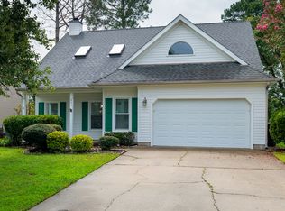 841 Whispering Woods Ct, Virginia Beach, VA 23456