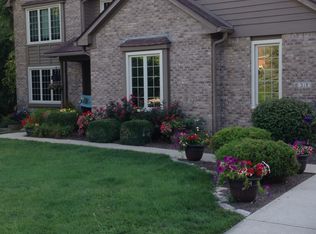 318 Allison Ct, Greenwood, IN