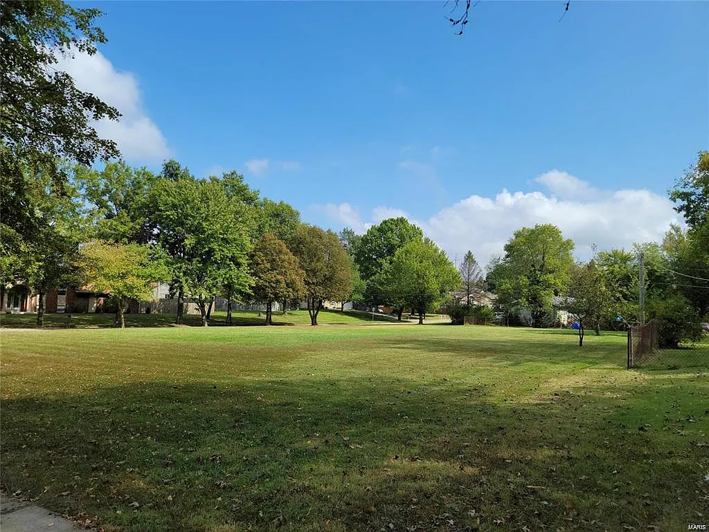 3026 Bry Lynn Ct photo 1