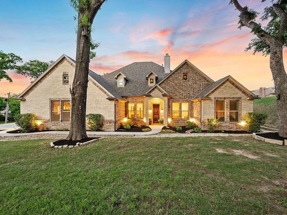 1st image of 120 Riverbend Estates Dr
