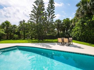 1010 Treasure Ln, Vero Beach, FL 32963