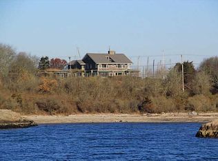 7 Newport St, Jamestown, RI 02835