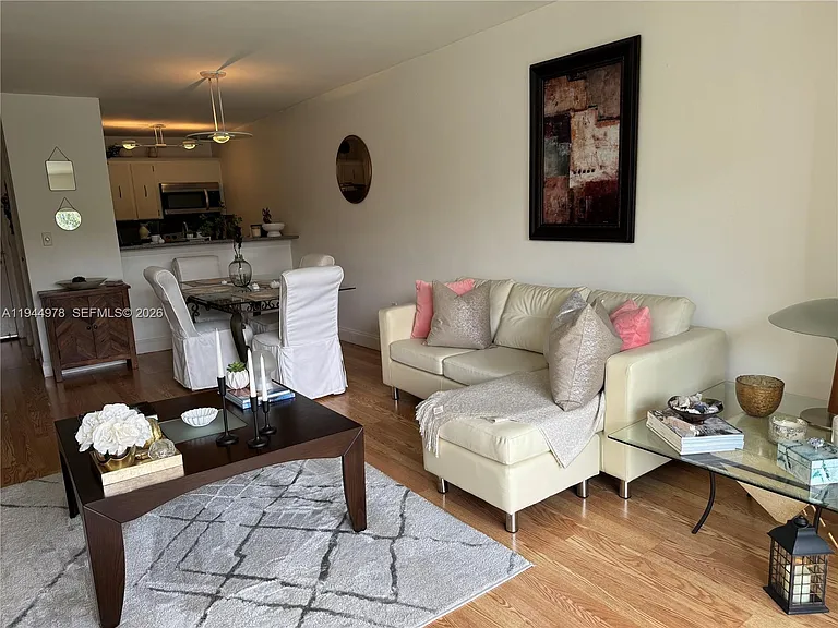 1225 NE 124th St #33A — Photo 5