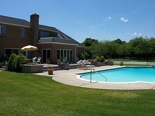 1st image of 16 Parrish Pond Ln