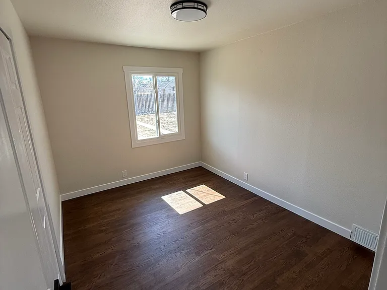 1313 Rockwood Ave — Photo 5