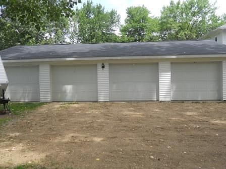 4 Car Detached Garage
