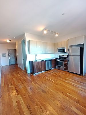 1st image of 41 Kosciuszko St APT 409