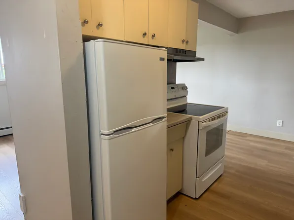 9108 127th Ave NW, Edmonton, AB