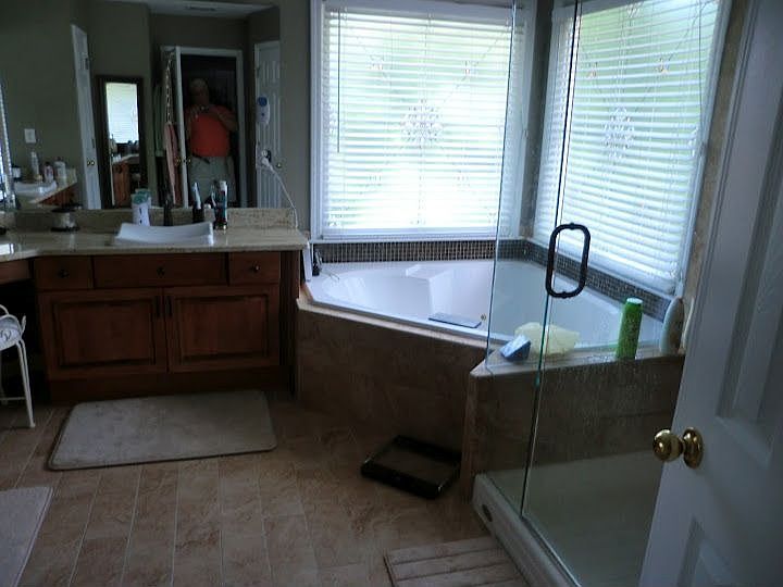 2nd image of 2146 Suwanee Woods Ln