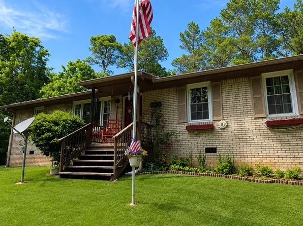 961 Midway Dr, Erin, TN 37061