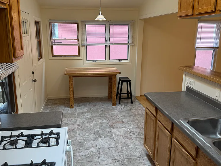 2835 Hoard St #1 — Photo 21