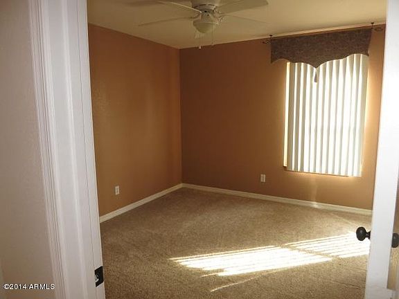 4th image of 1074 E Cowboy Cove Trl