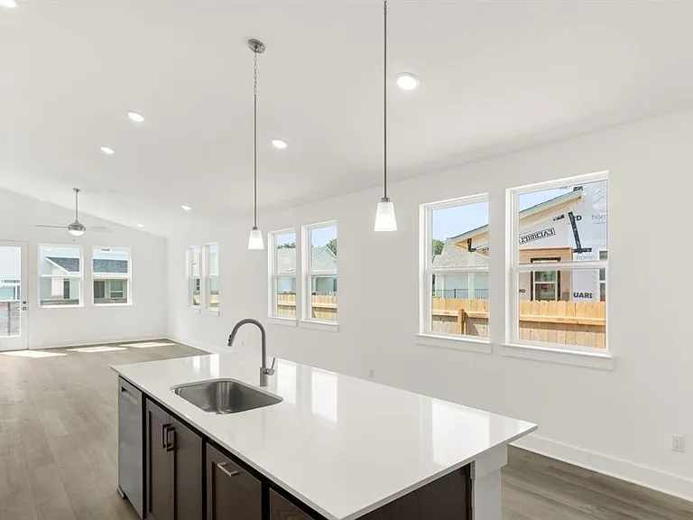 1012 Yaupon Holly Dr — Photo 19