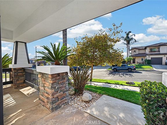 3rd image of 11869 Greenbluff Way