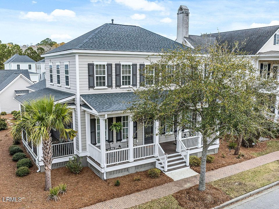 1st image of 203 Great Heron Court