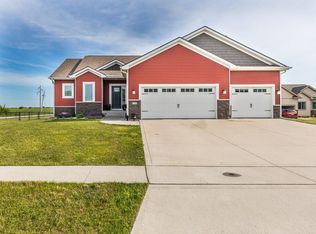 772 NW Autumn Crest Dr, Ankeny, IA 50023