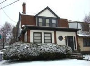 201 Modern Ave, Carnegie, PA