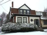 201 Modern Ave photo 1