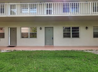 4 Lake Vista Trl APT 104, Port Saint Lucie, FL 34952