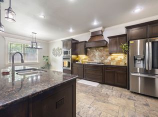 1011 Hunters Pointe, Bentonville, AR 72713