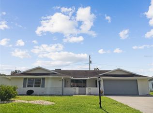 716 Fox Hills Dr, Sun City Center, FL 33573
