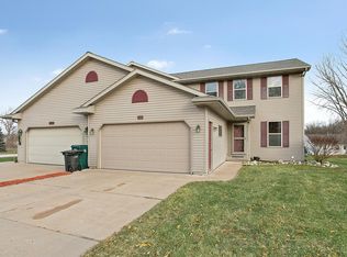 1570 Cardinal Ln, Green Bay, WI 54313