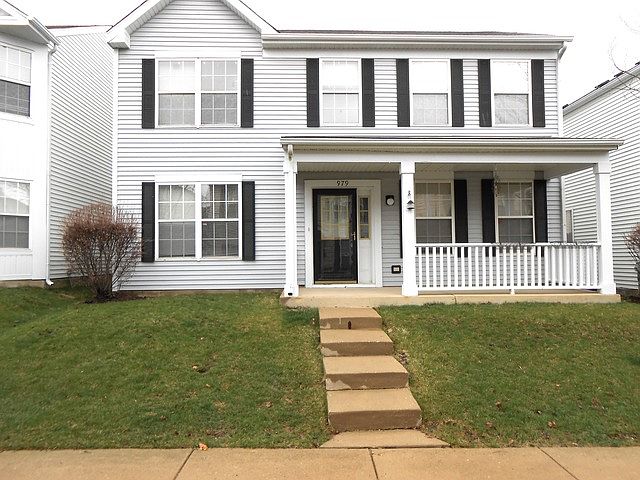 1st image of 979 Symphony Dr