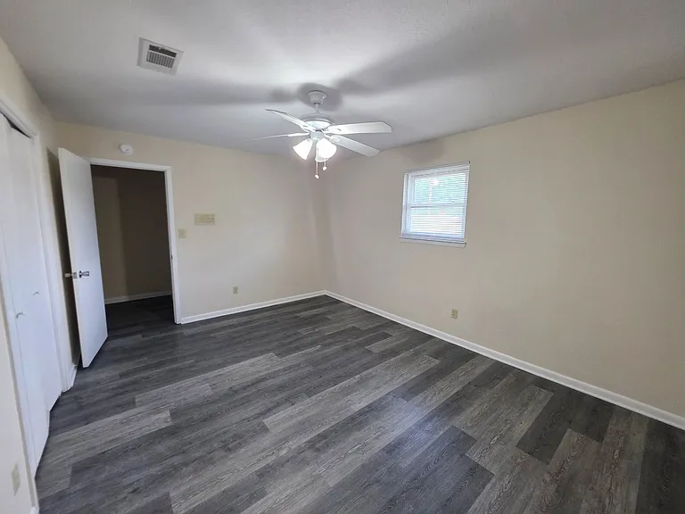 7819 Hearthstone Cir — Photo 31