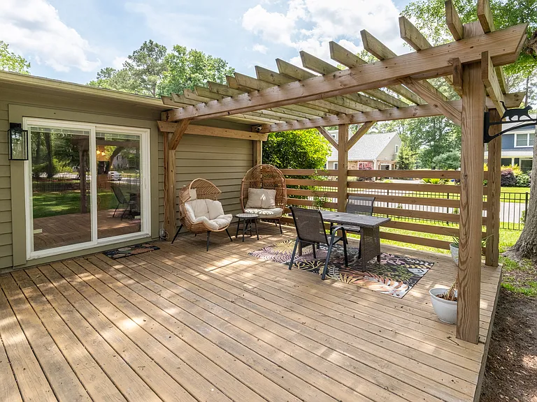 72 Shadowmoss Pkwy — Photo 35