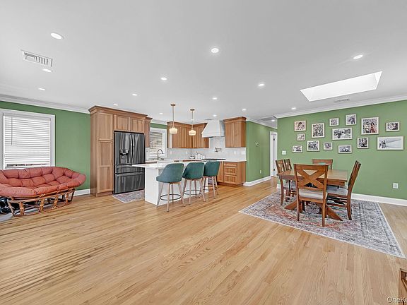 2nd image of 257 N Alleghany Avenue