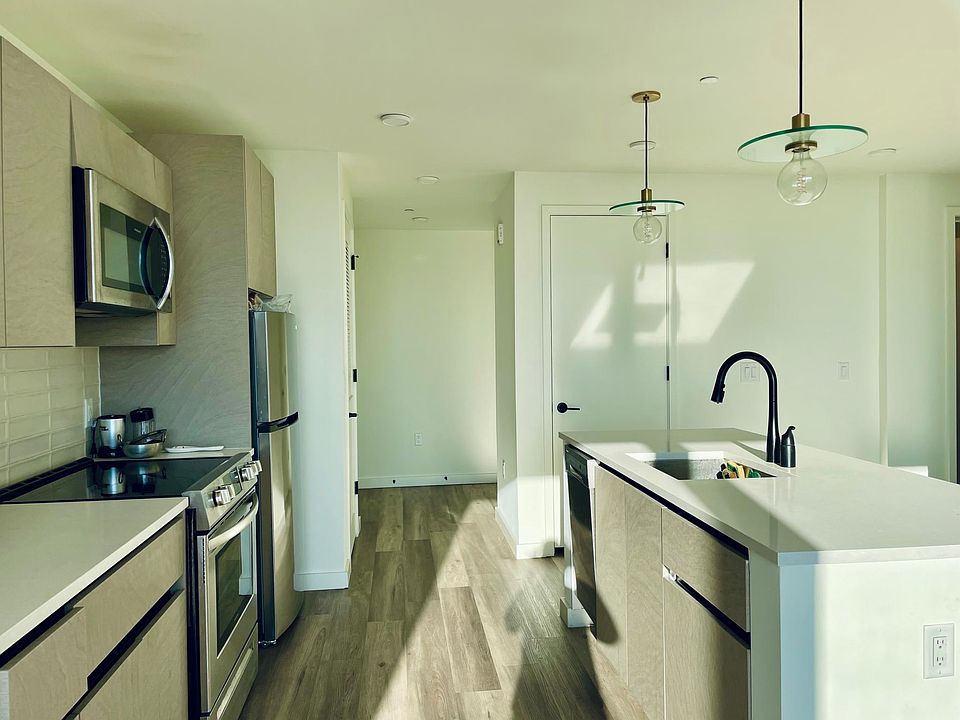 1st image of 55 Jordan Ave APT 1507