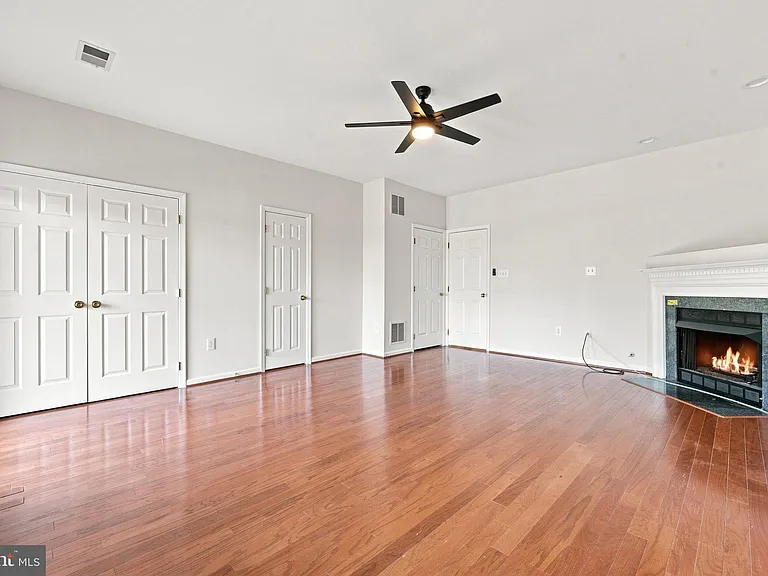 6147 Early Autumn Dr — Photo 32