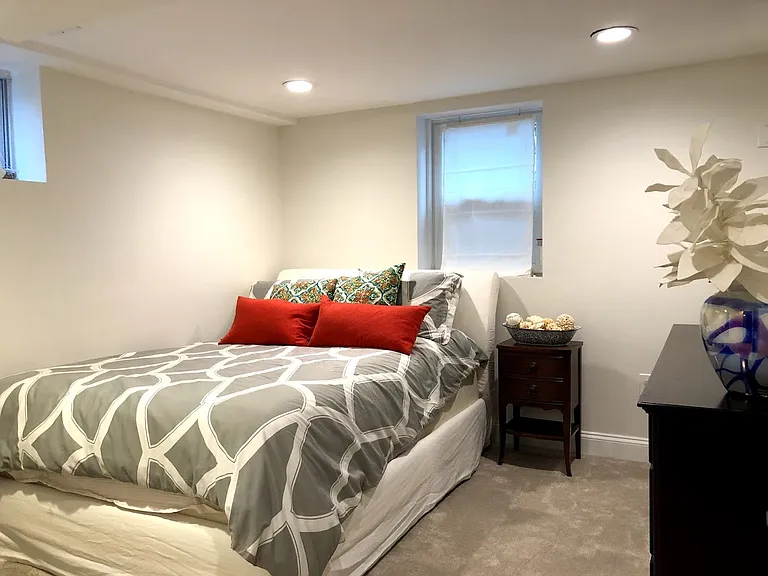 basement bedroom