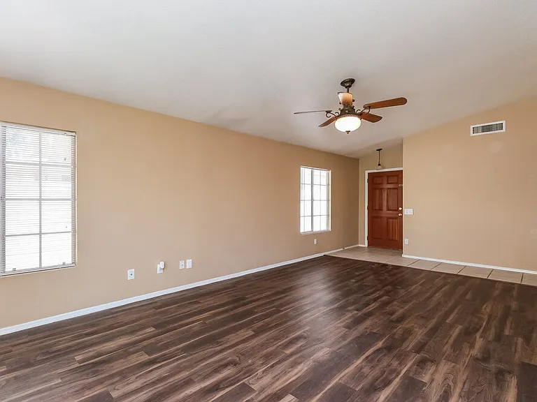 146 W Melody Ct — Photo 5