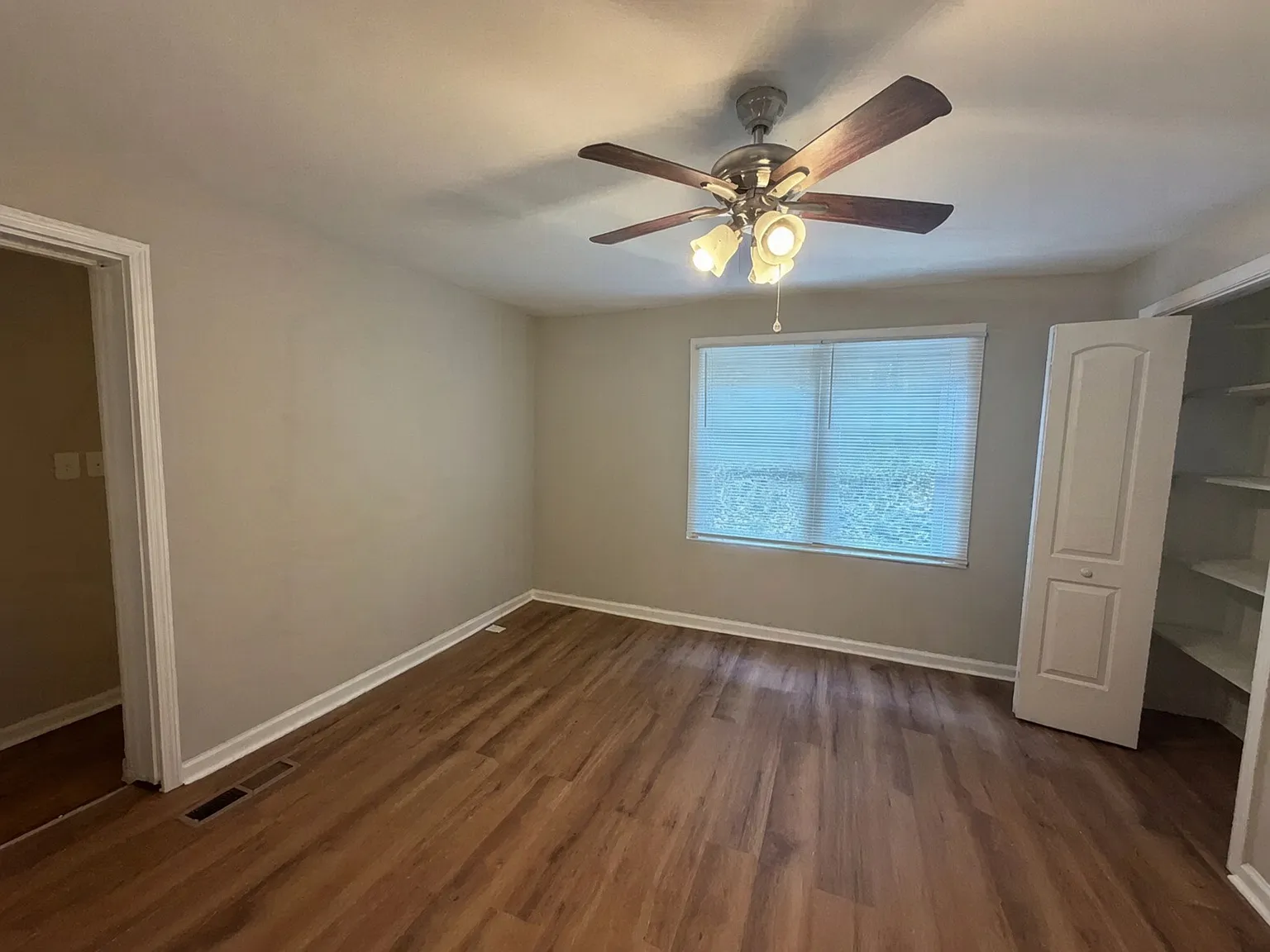 2 bed, 1140 sqft, $1,450 — Photo 2