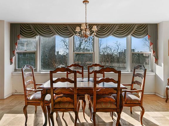 3rd image of 4555 Henry Hudson Pkwy APT 510