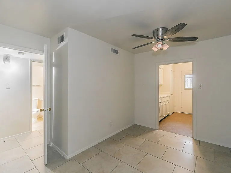 4808 Bryce Ave #4 — Photo 17