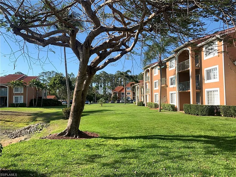 1275 Wildwood Lakes Blvd #2-108 — Photo 3